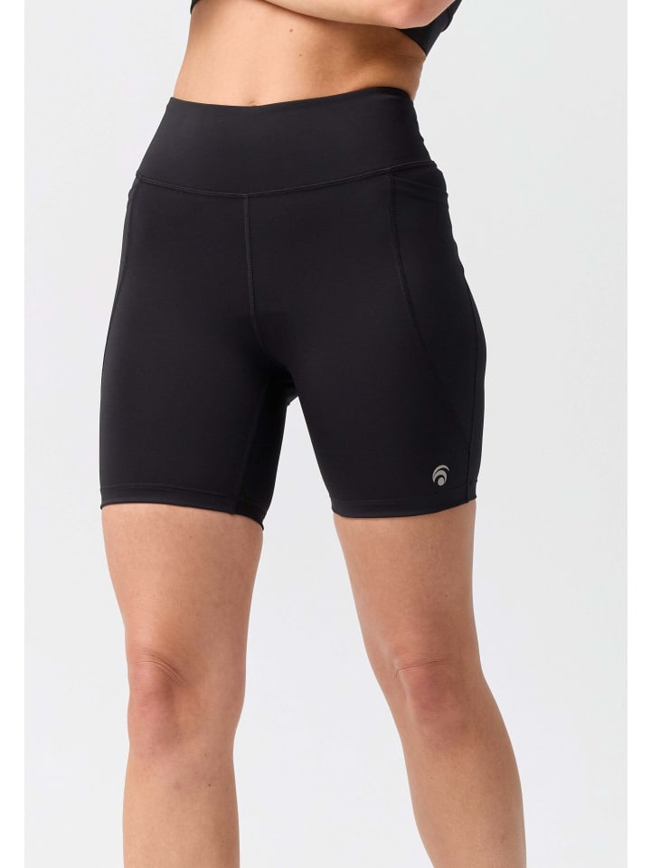 

OCEANSAPART Шорт Сохо в черном цвете