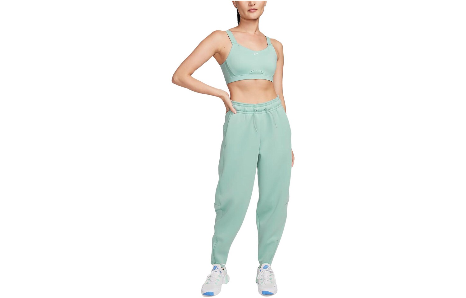 

Спортивное нижнее белье женское Mineral Nike