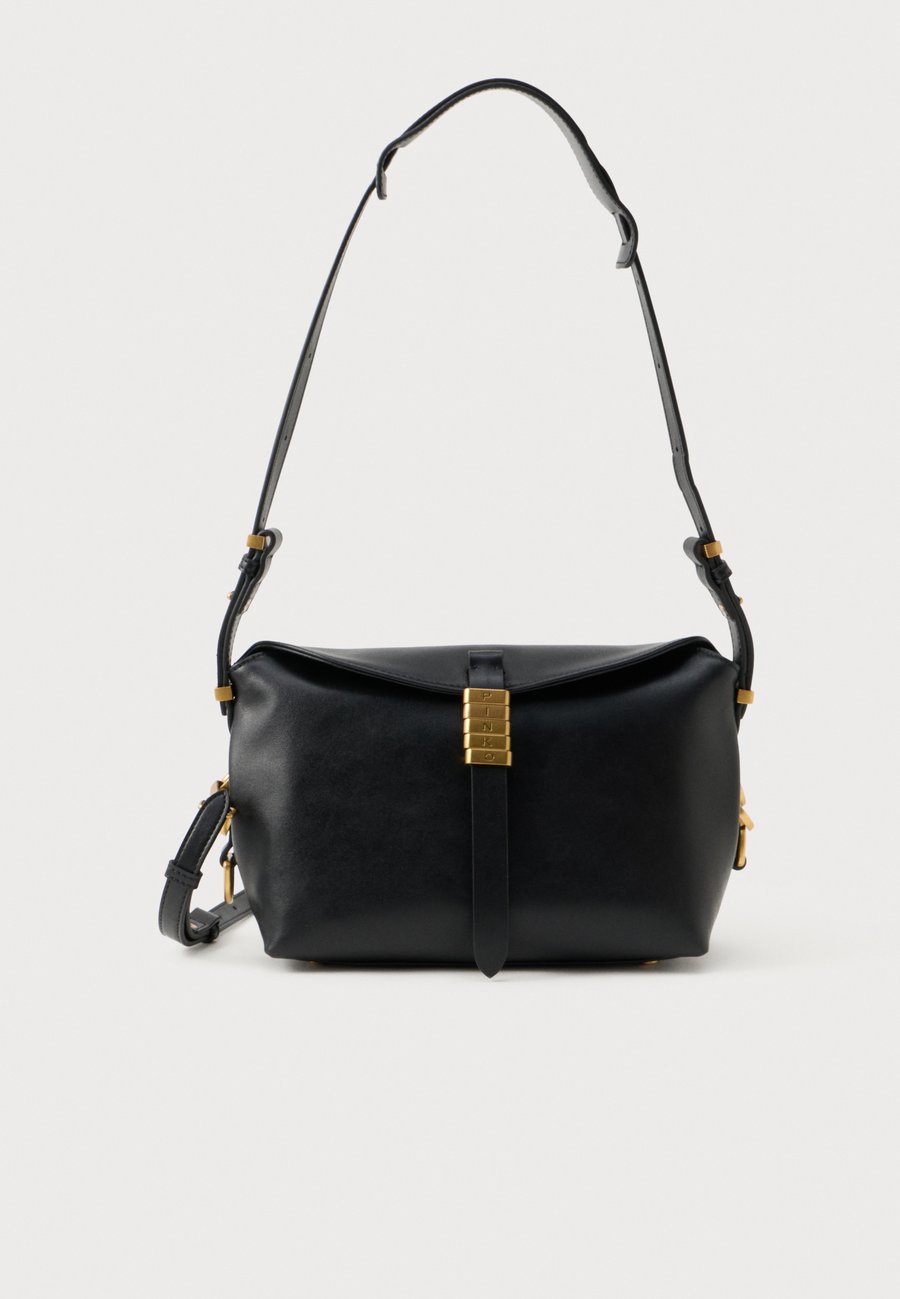

Сумка Pinko SADDLE BAGUETTE MINI, Black/Antique Gold-Coloured/Black