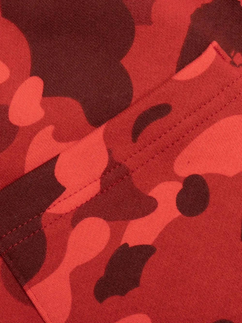 Спортивные штаны с камуфляжным принтом A BATHING APE, красный — фото 3