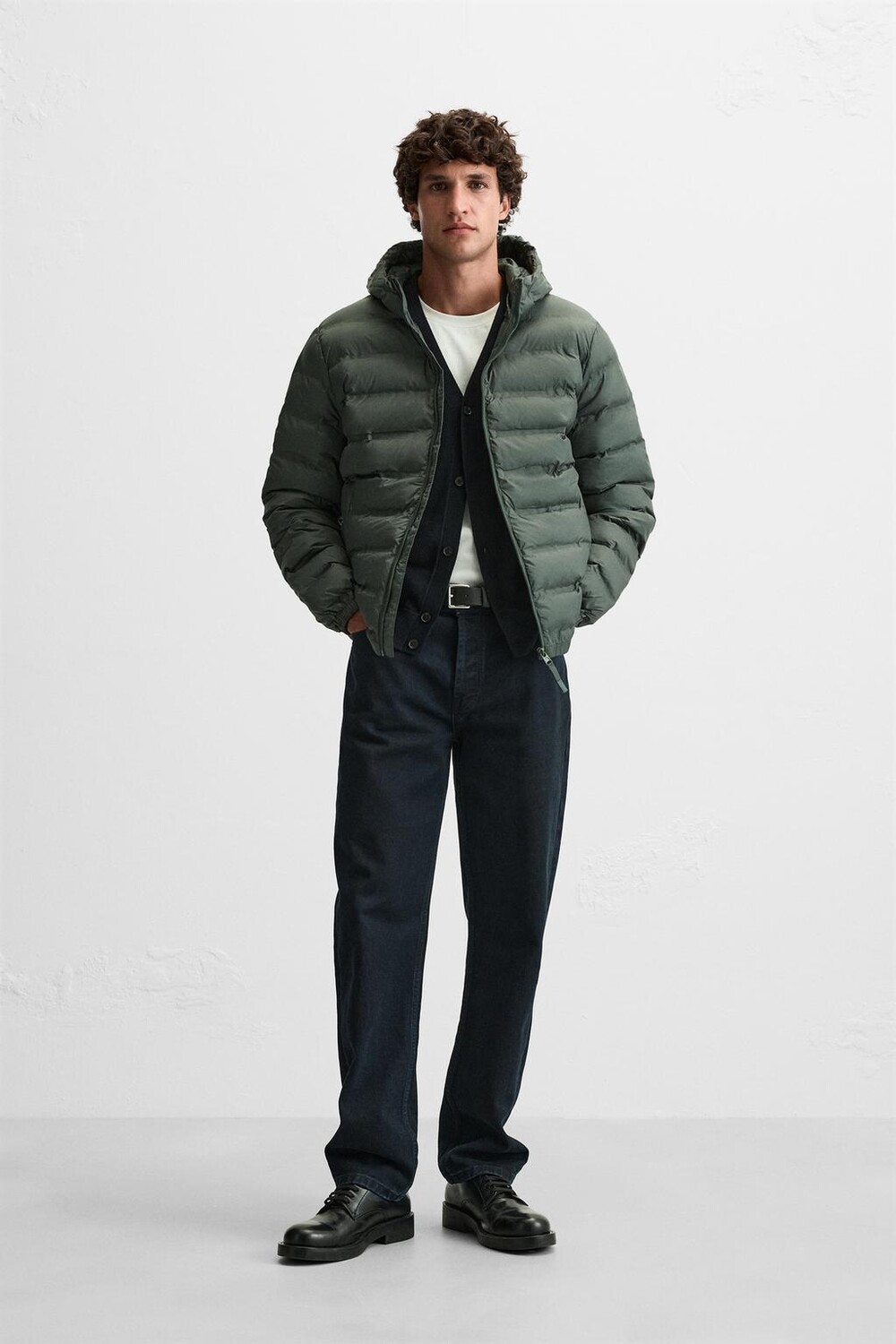 

Легкая стеганая куртка ZARA, цвет bottle green