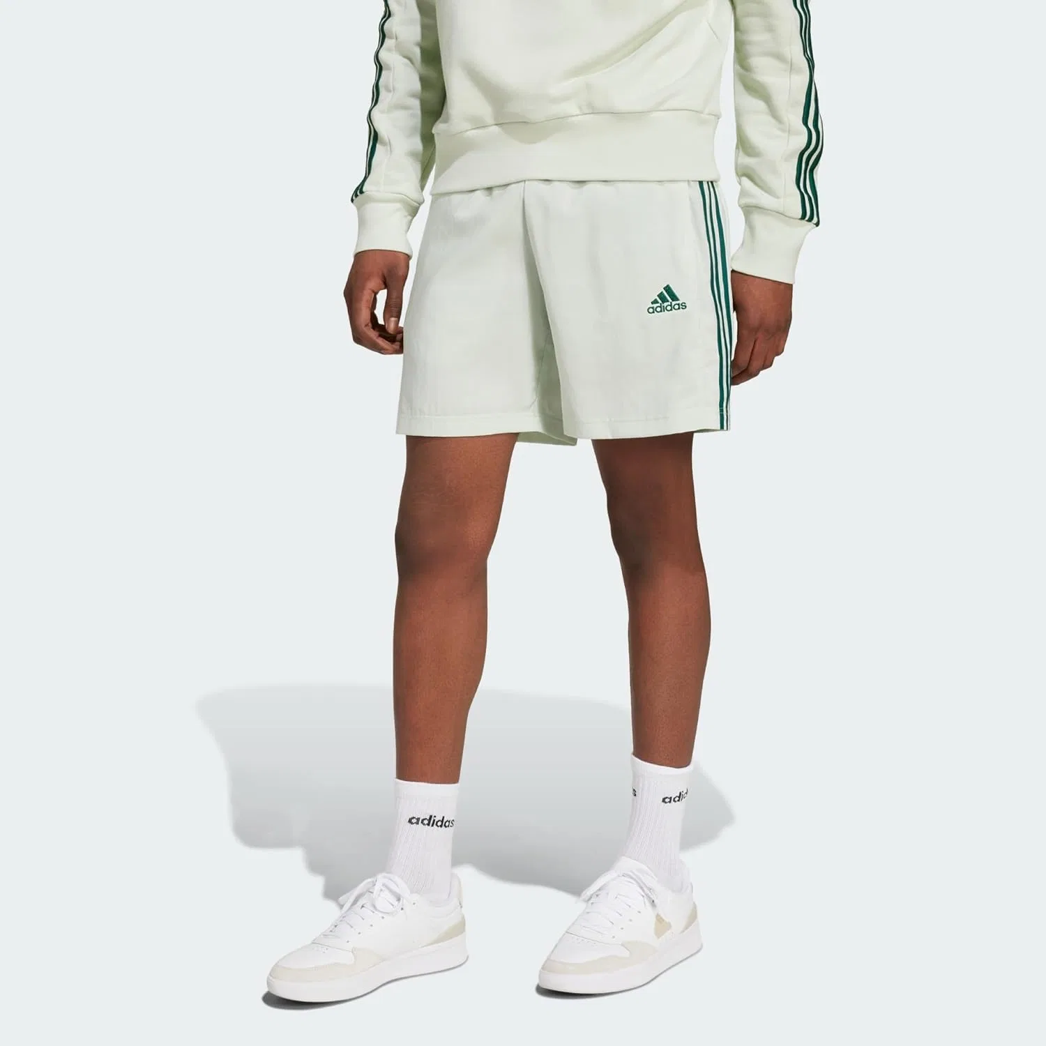 Шорты мужские adidas, Linen Green F22 — фото 2