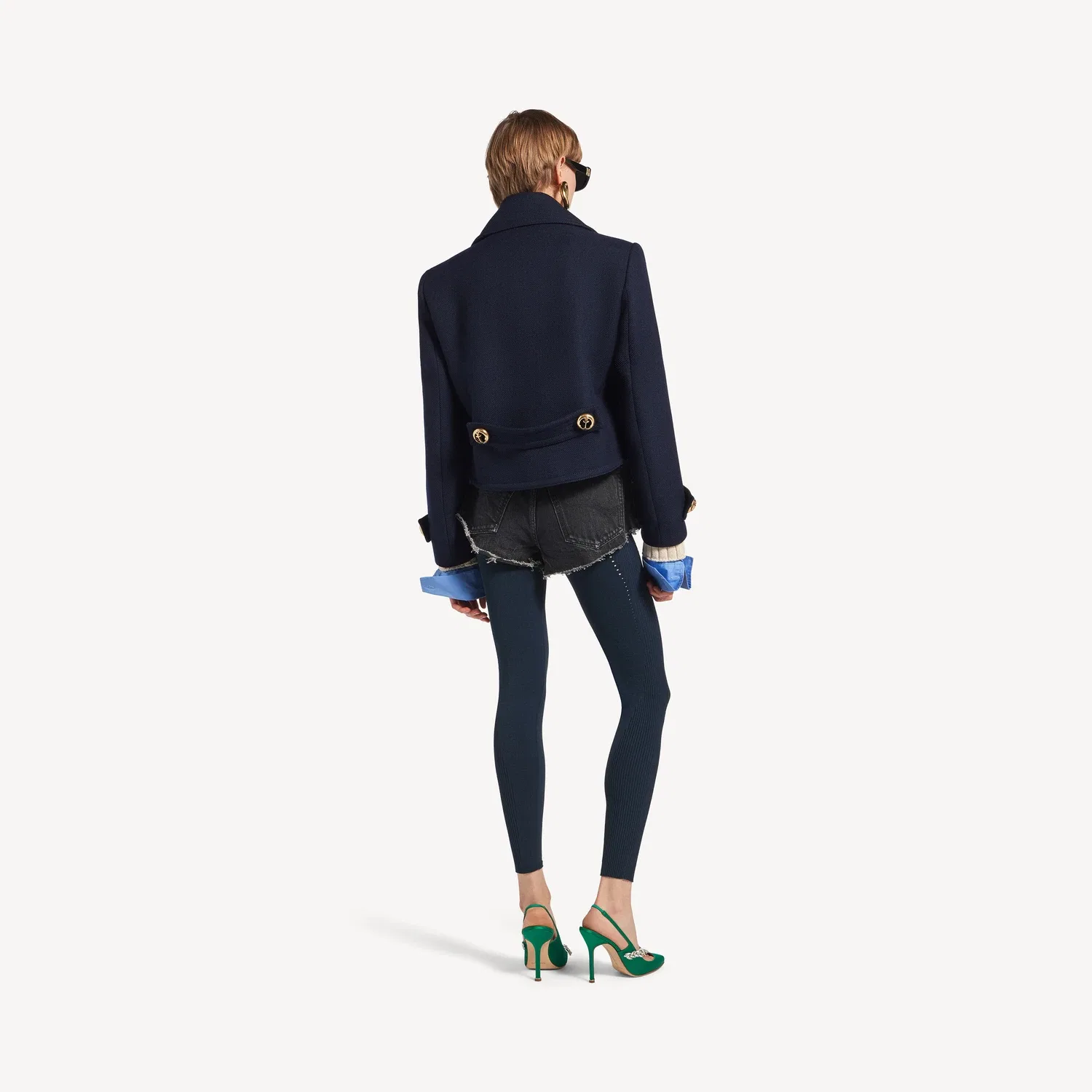 Укороченное женское двубортное пальто в темно-синем цвете Balenciaga — фото 4
