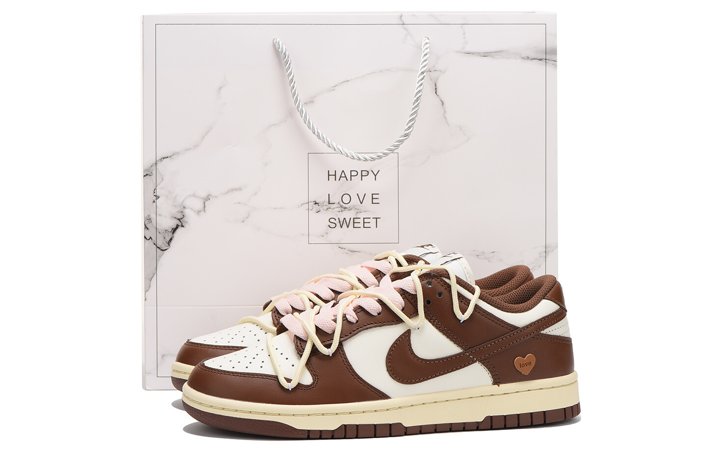 

Кроссовки Nike Dunk Skateboard Shoes Women's Low-Top White