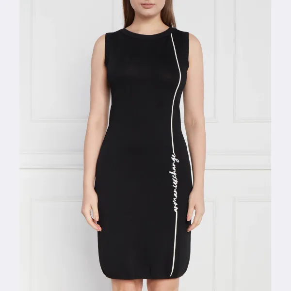 

Платье Armani Exchange, черный