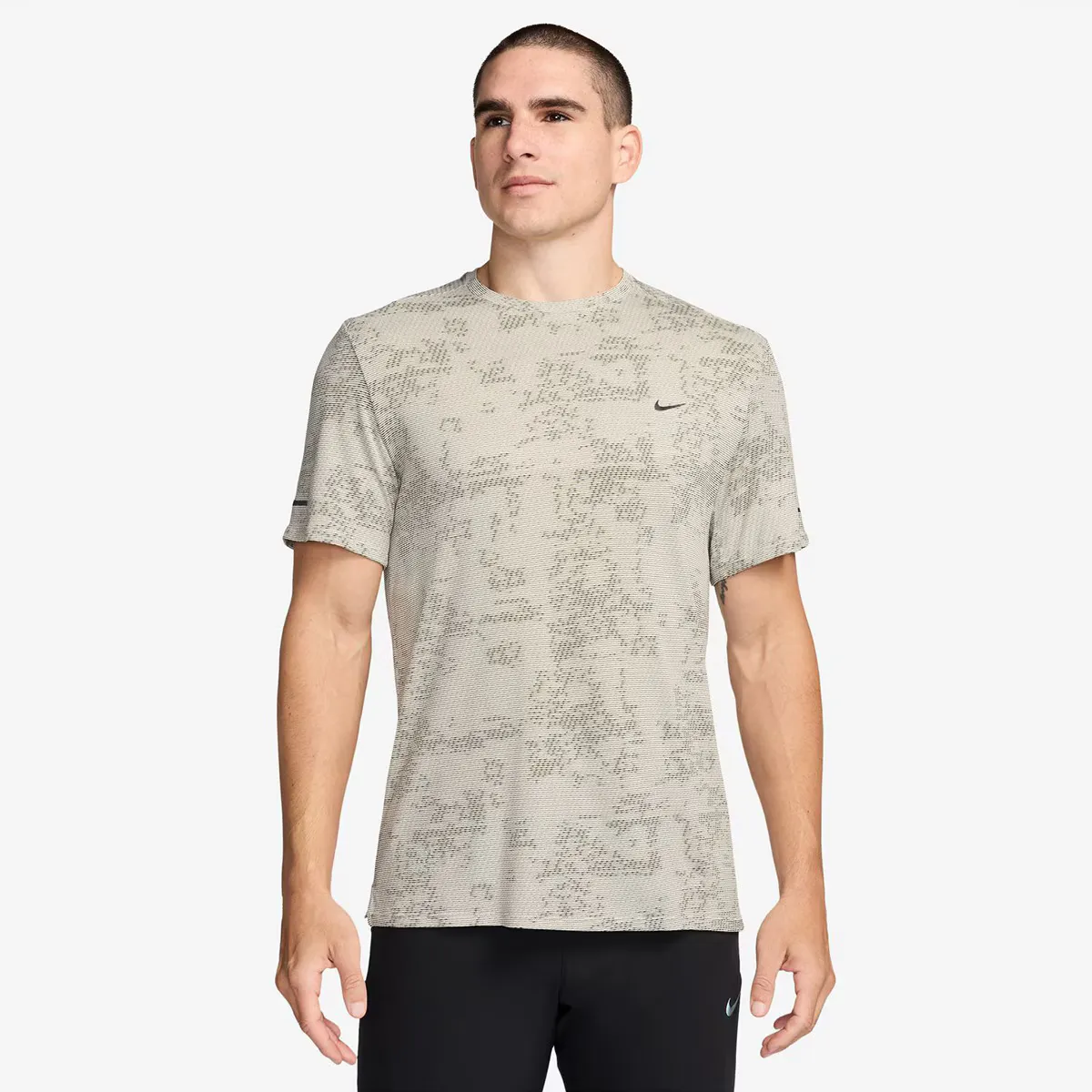 

Футболка Nike Men's Running Division Dri-Fit ADV, серый
