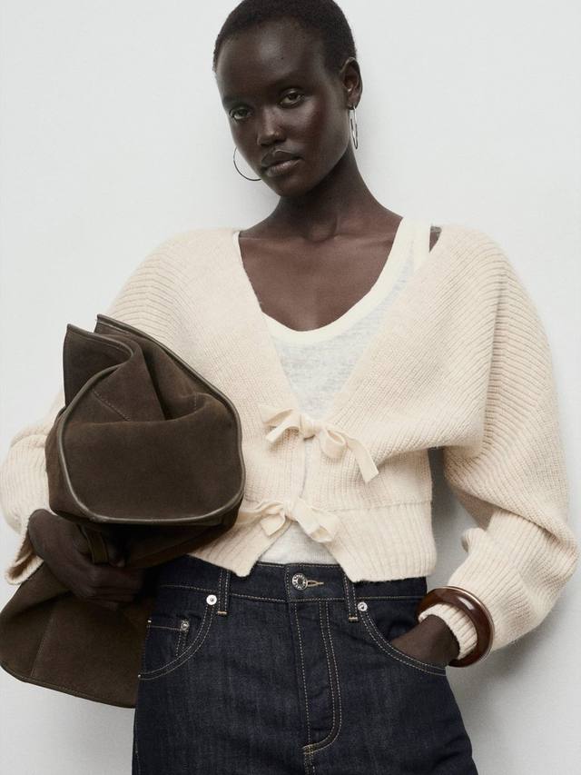 

Кардиган Carmina с V-образным вырезом и бантом спереди Mango, Light Beige