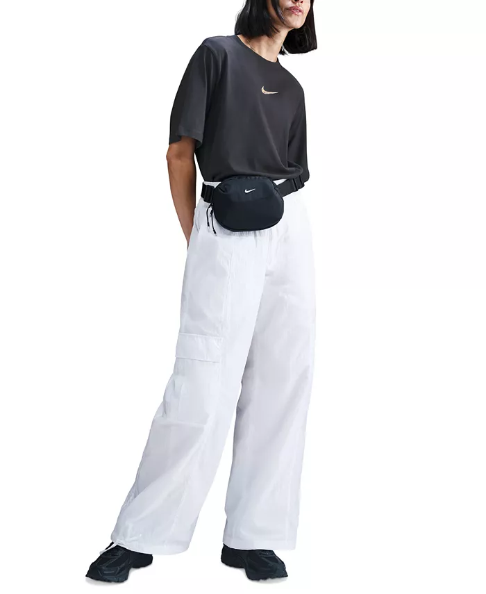 

Женская футболка Sportswear свободного кроя с хлопковым логотипом Nike, черный