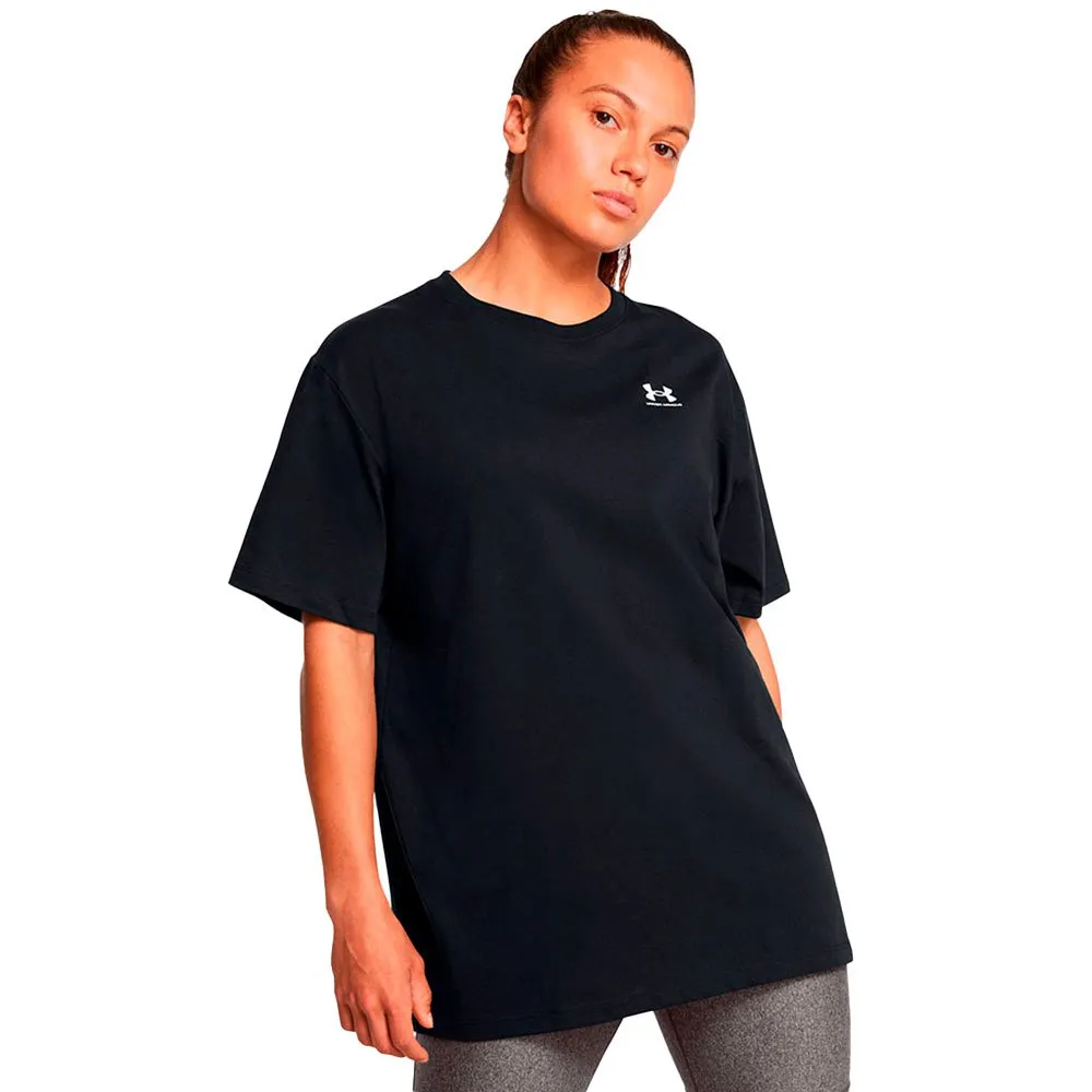 

Футболка Under Armour Boyfriend Oversized Logo, черный