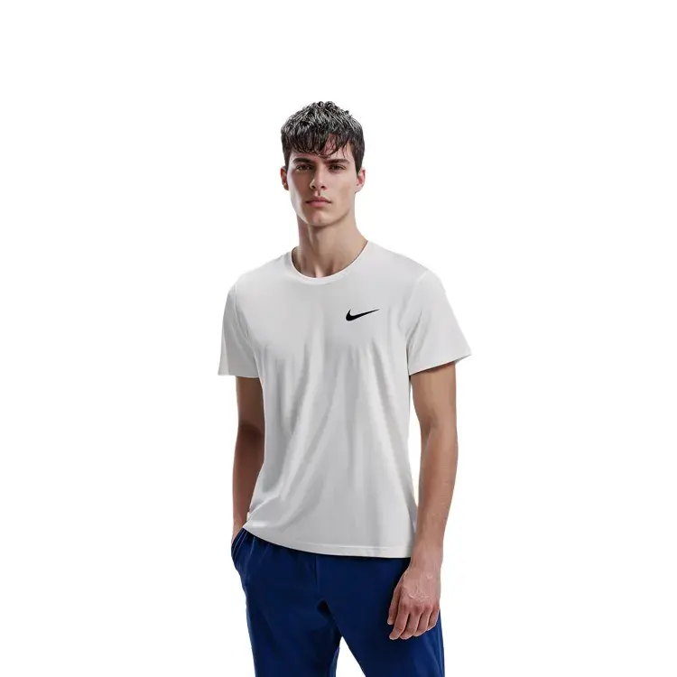

Повседневная спортивная одежда для мужчин Nike