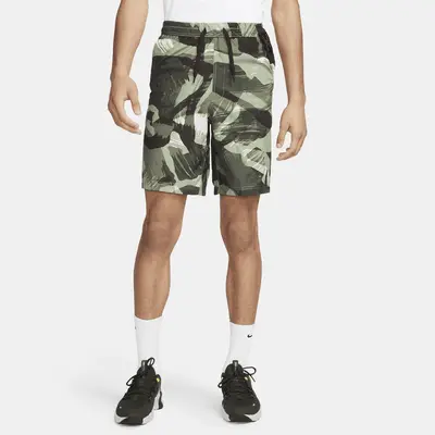 

Шорты Nike Form, цвет Oil Green/Velvet Brown/White
