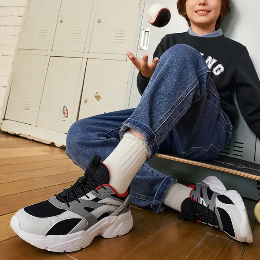 LINING YOUNG Низкие детские кроссовки Anti Kick Cushioning Lifestyle, черные — фото 3