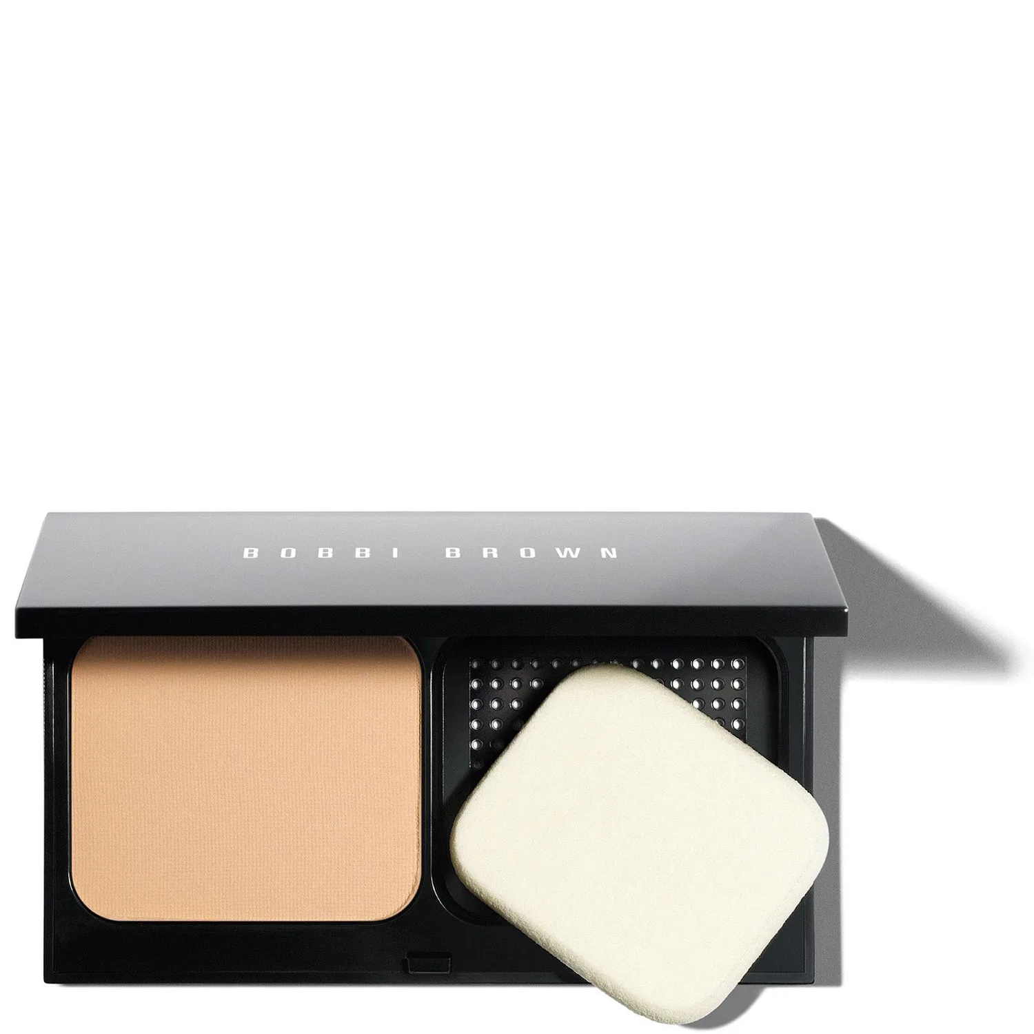Невесомая пудра для лица - теплый бежевый оттенок Bobbi Brown