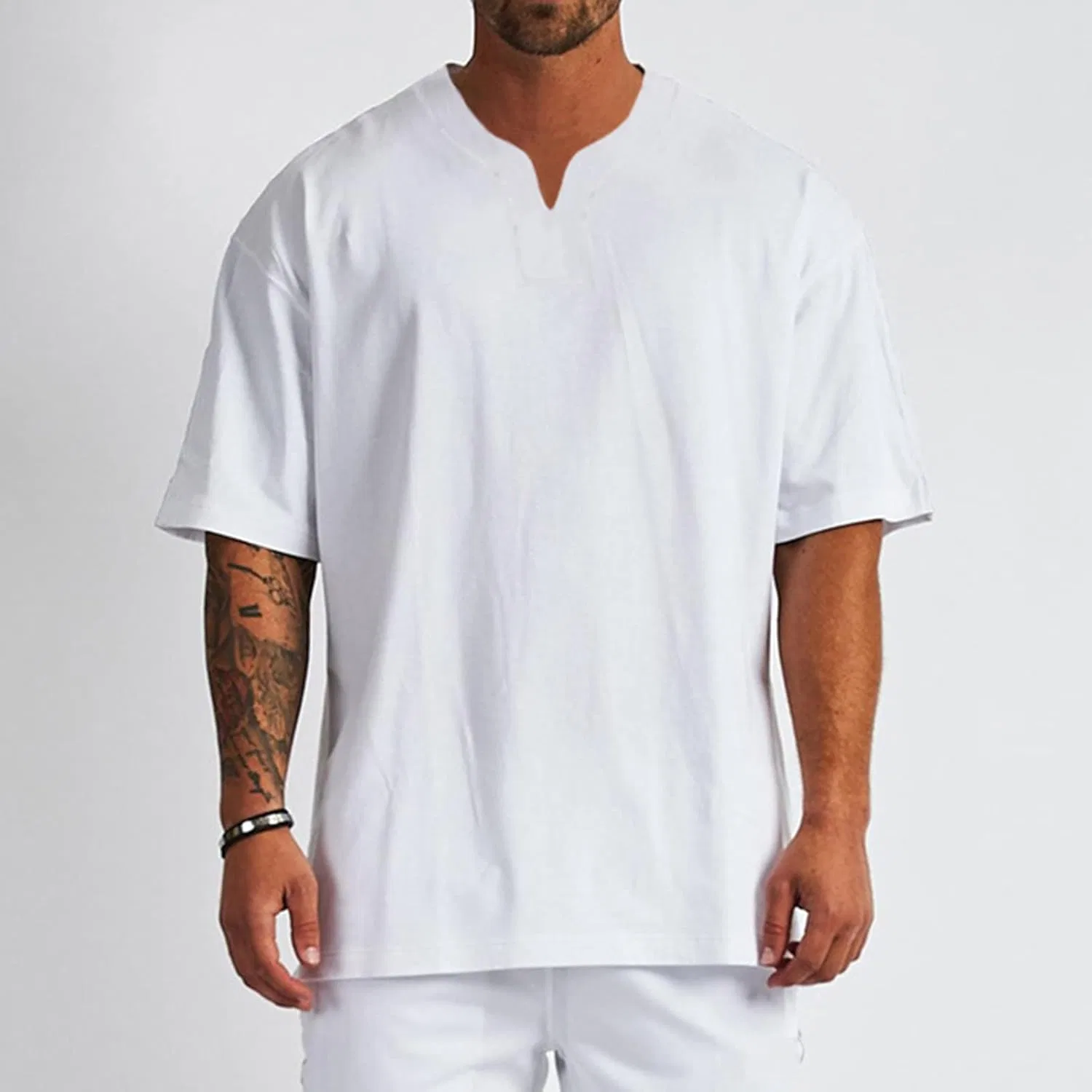 Футболка для активного отдыха V-Neck, Athletic Performance, белый — фото 2