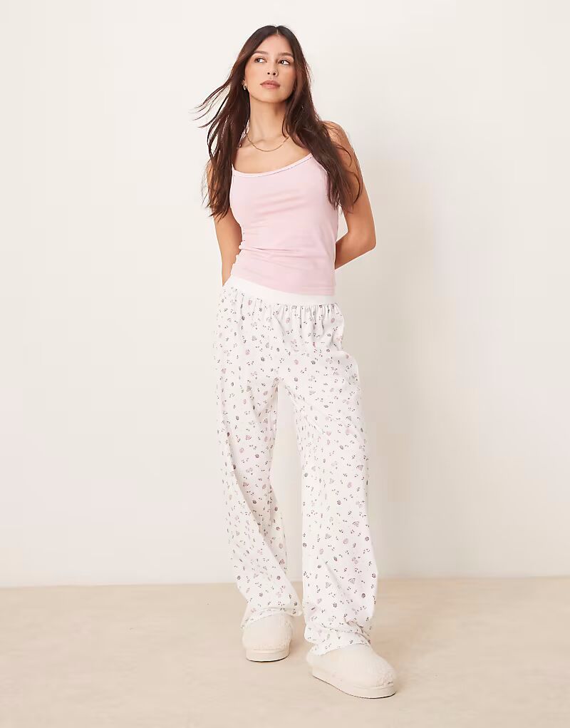 

Пижамные брюки ASOS DESIGN Mix & Match с принтом фруктов и цветов