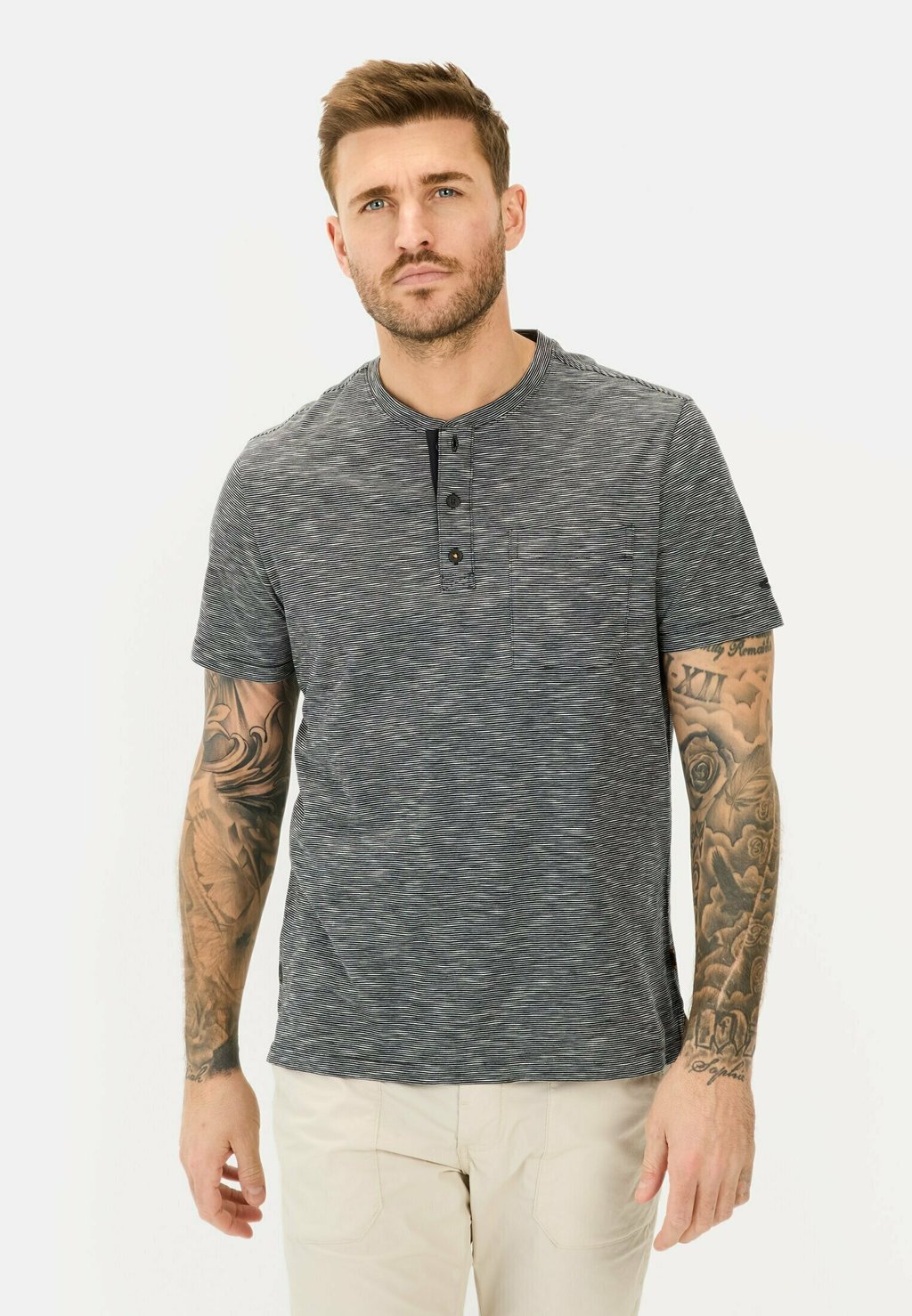 

Базовая футболка HENLEY 1/2 ARM camel active, темно-синий