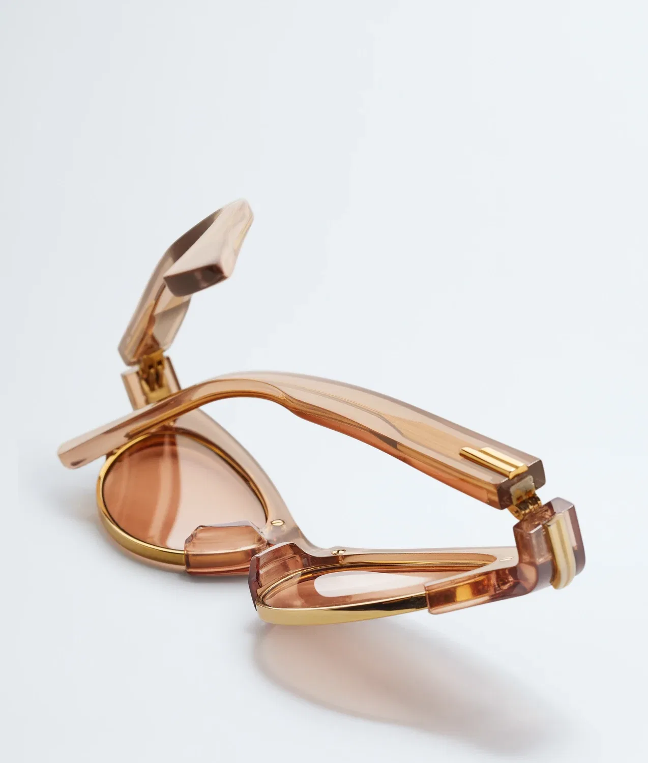 Солнцезащитные очки в форме кошачий глаз Angle BOTTEGA VENETA, коричневый — фото 4