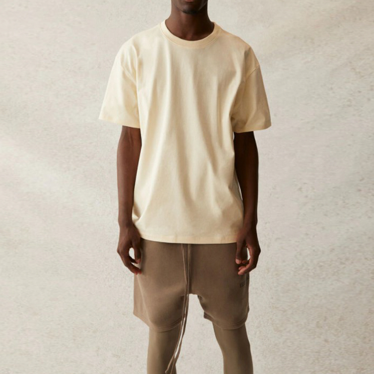 Футболка Fear Of God Essentials, кремовая — фото 4