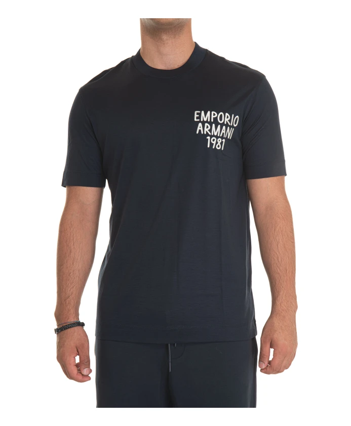 

Футболка с контрастным логотипом, легкая ткань. Emporio Armani, синий