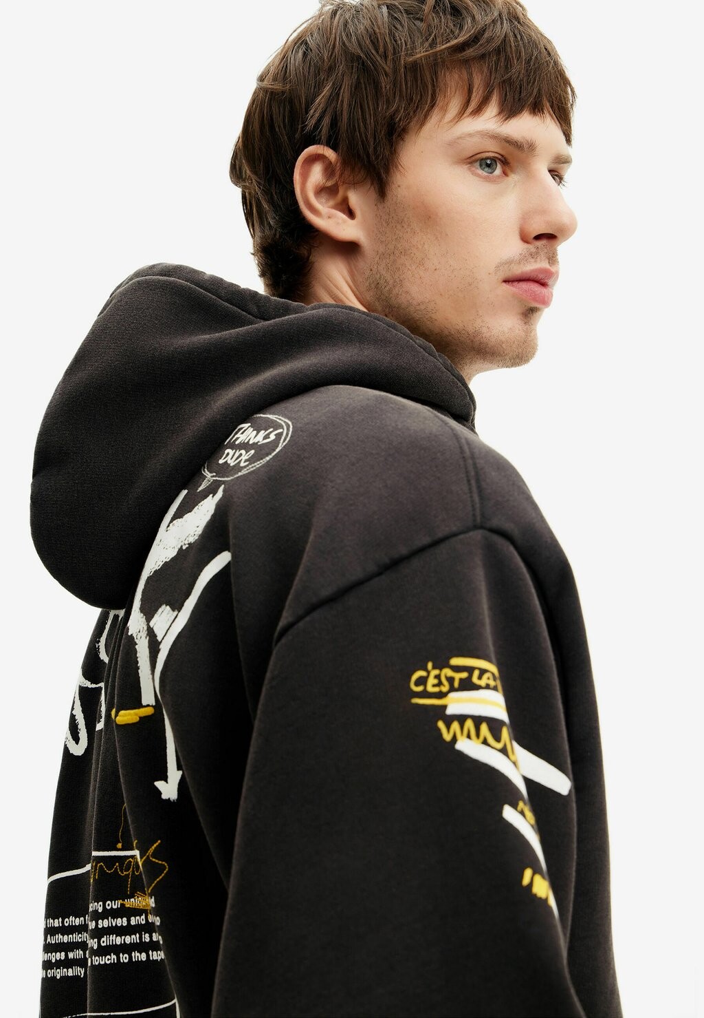 

Свитер с капюшоном Desigual, черный