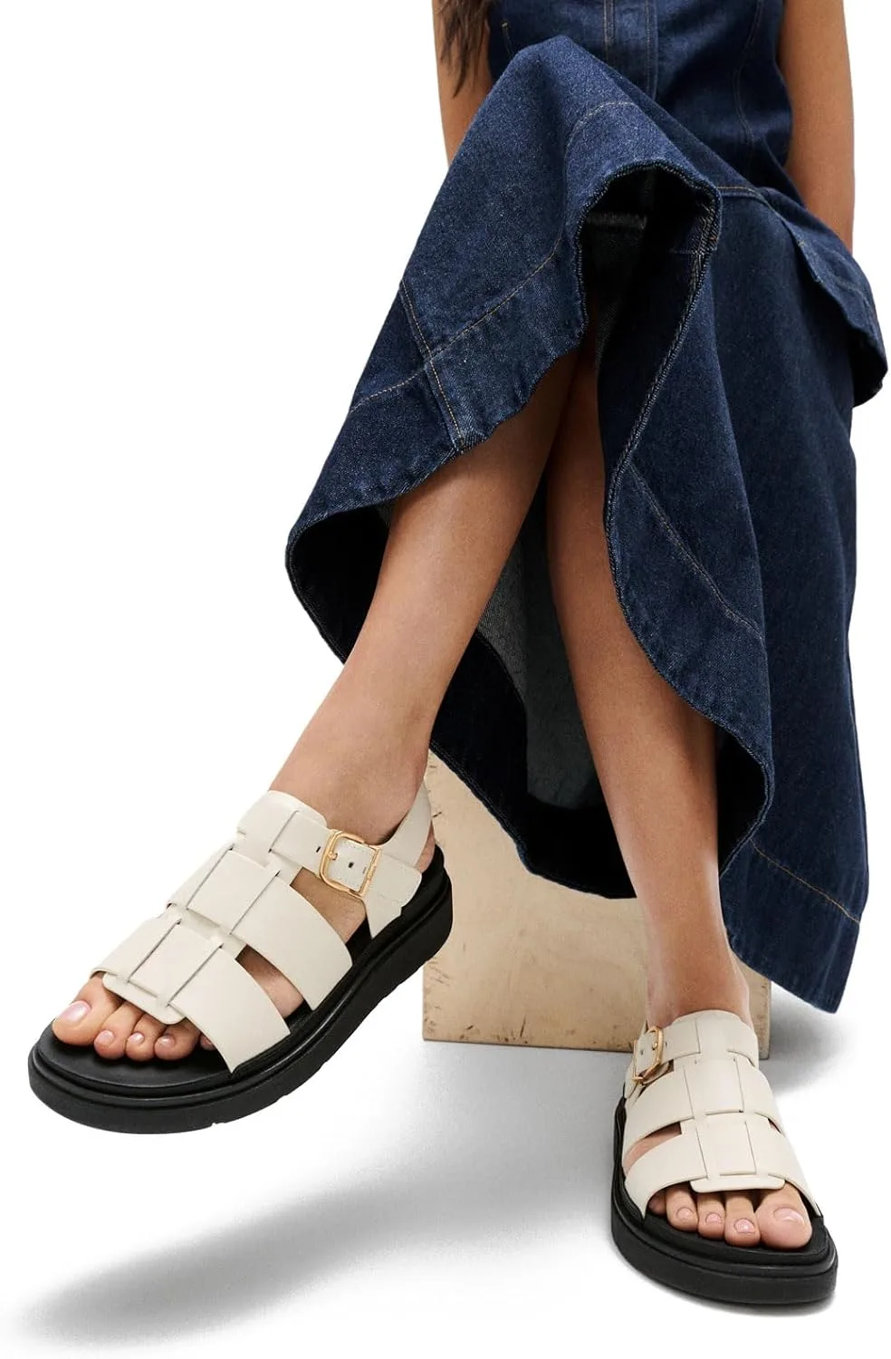 Кожаные рыболовные сандалии Fitflop Gen-FF, бежевый — фото 2