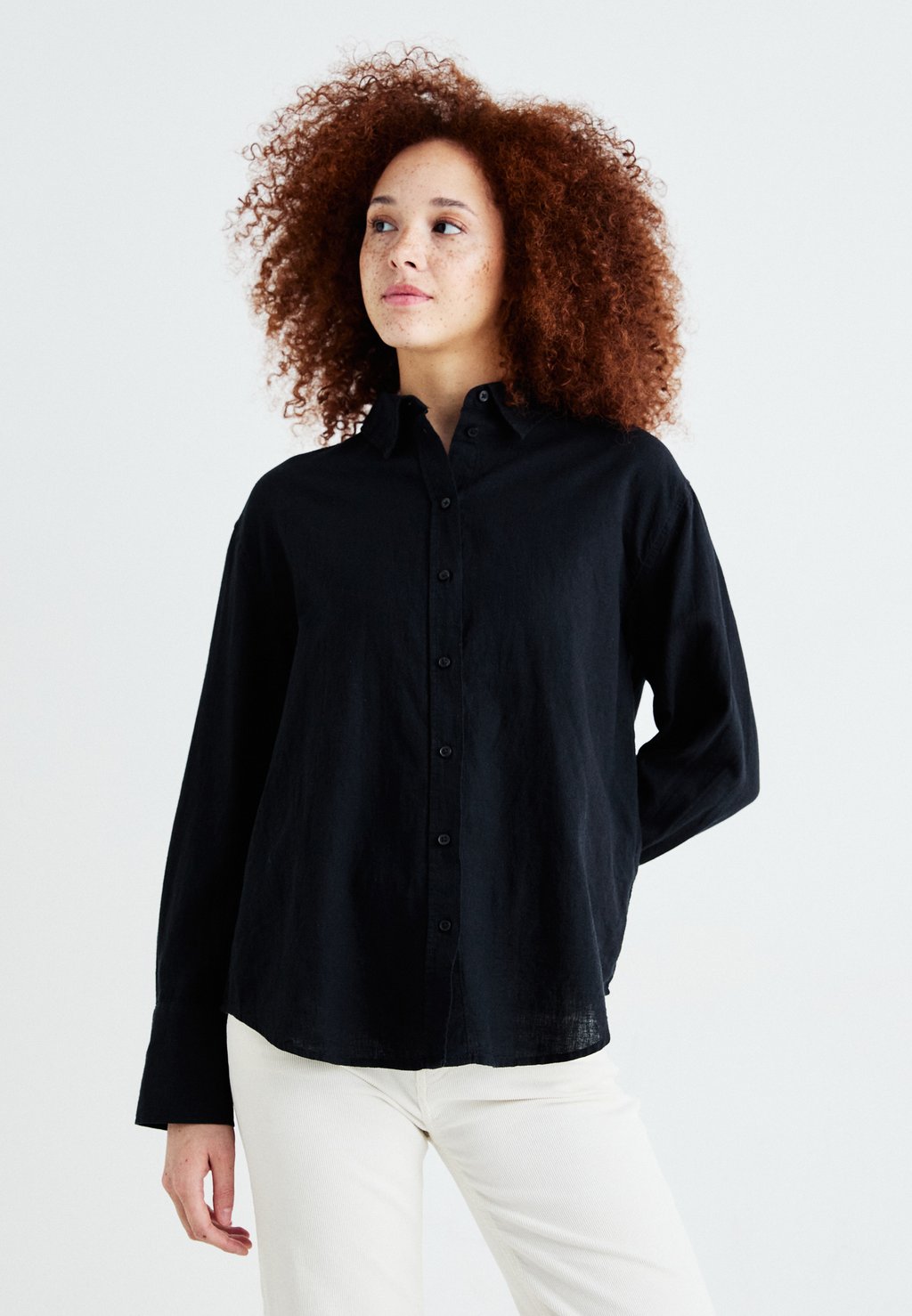 

Блузка на пуговицах Gina Tricot, Black