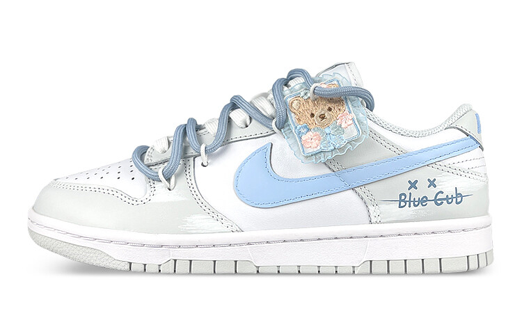 

Кроссовки Nike Dunk Skateboard Shoes Women's Low-Top White Gray/Blue