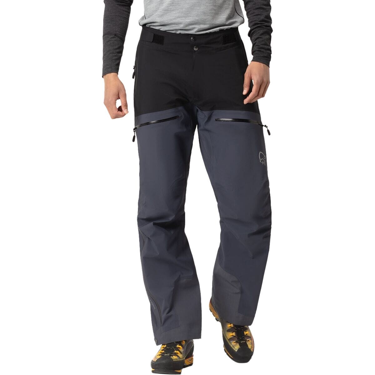 

Легкие брюки trollveggen gore-tex pro Norrona, цвет caviar/cool black