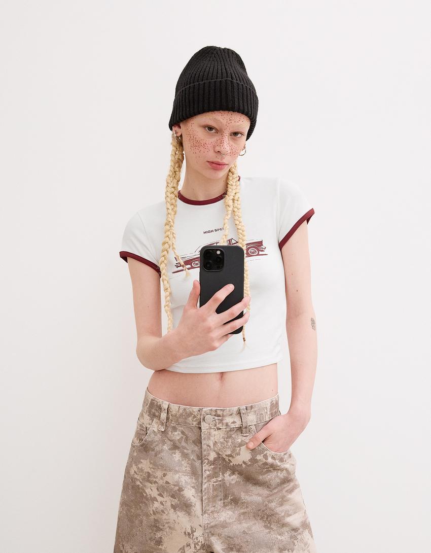 

Футболка с коротким рукавом и принтом Bershka, белый
