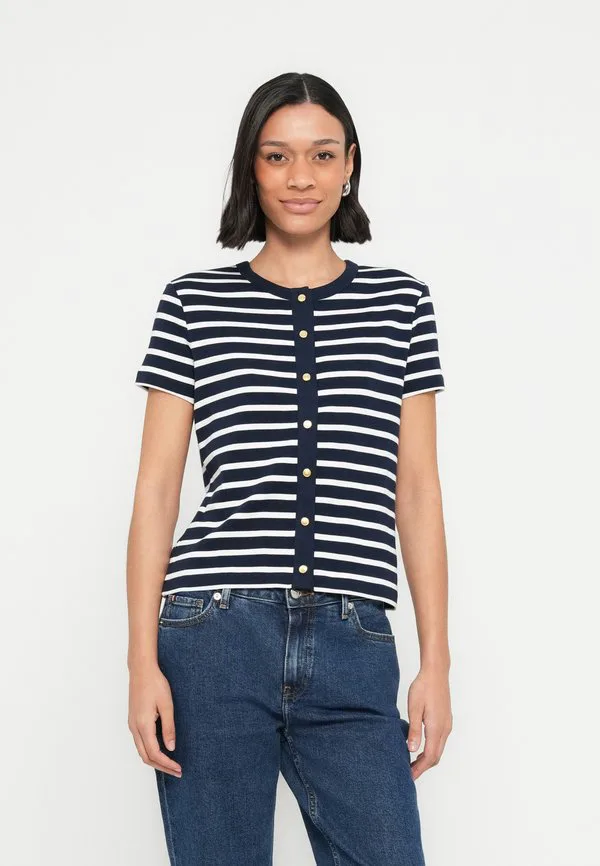 

Футболка приталенного кроя с золотистыми пуговицами и принтом. Tommy Hilfiger, Dark Night/Ecru, Золотой, Футболка приталенного кроя с золотистыми пуговицами и принтом. Tommy Hilfiger, Dark Night/Ecru