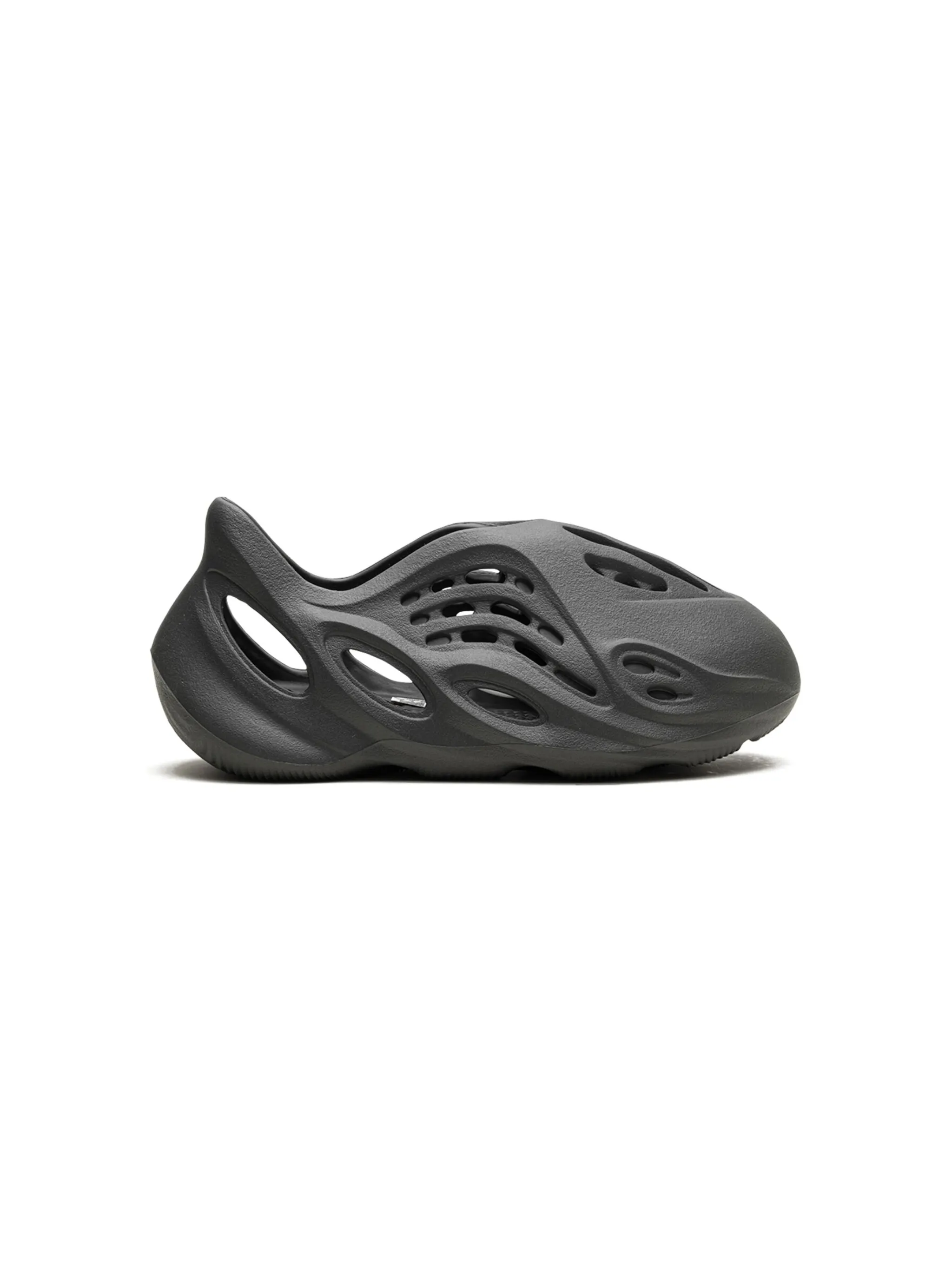 Кроссовки Yeezy Foam RNR Carbon Adidas Yeezy Kids, черный — фото 2