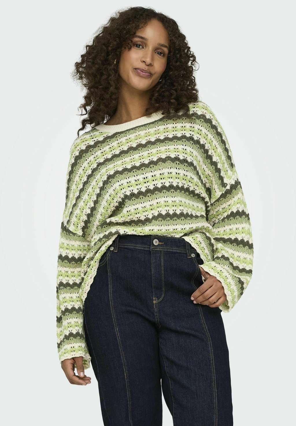 

Свитер CARASA O NECK ONLY Carmakoma, белый
