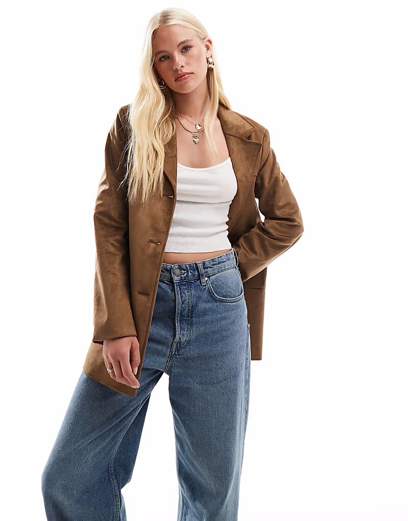 

Пальто-блейзер ONLY из искусственной замши светло-коричневого цвета