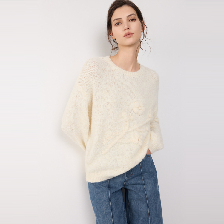 

ELLE Свитер женский Ecru с круглым вырезом Moderate Others