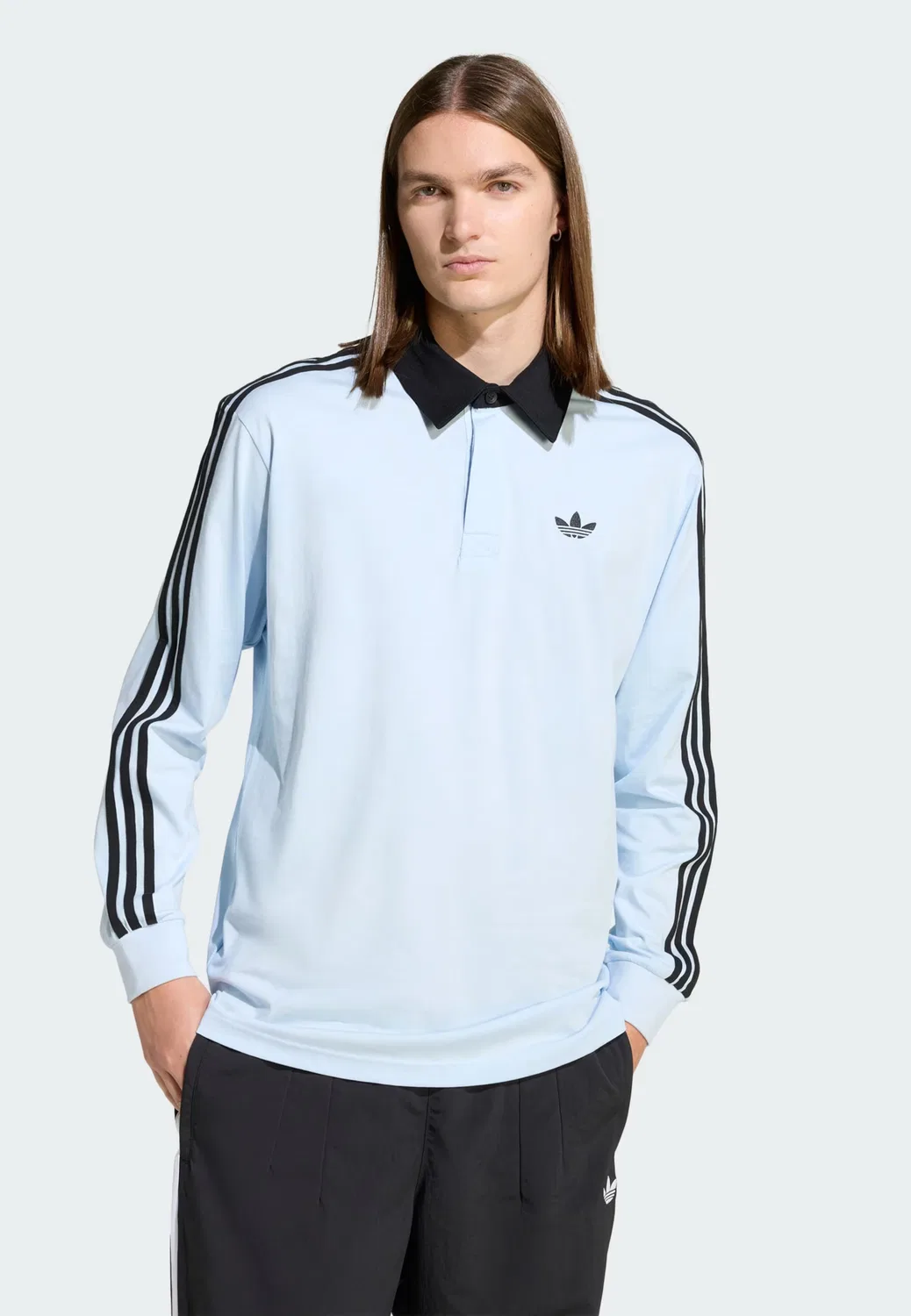 Футболка Adidas Originals 3-STRIPES RUGBY LONGSLEEVE светло-голубого цвета — фото 3