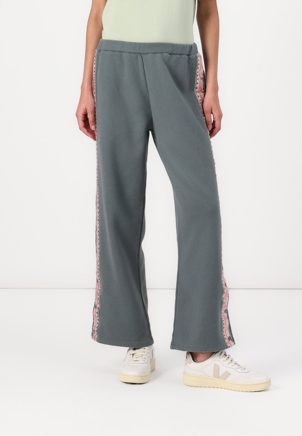 

Спортивные штаны THE WAY BACK PANT Billabong, темно-серый
