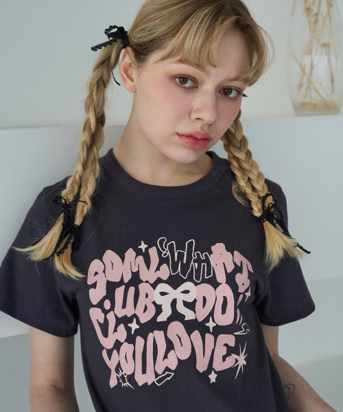 

5OML Футболка с коротким рукавом свободного кроя укороченная WHAT DO YOU LOVE, угольно-серый