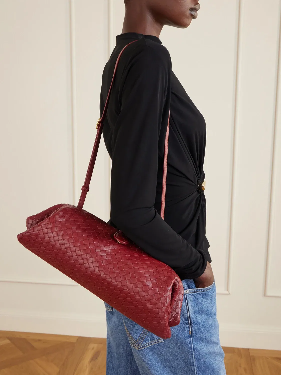 Клатч из кожи Intrecciato BOTTEGA VENETA, красный — фото 2
