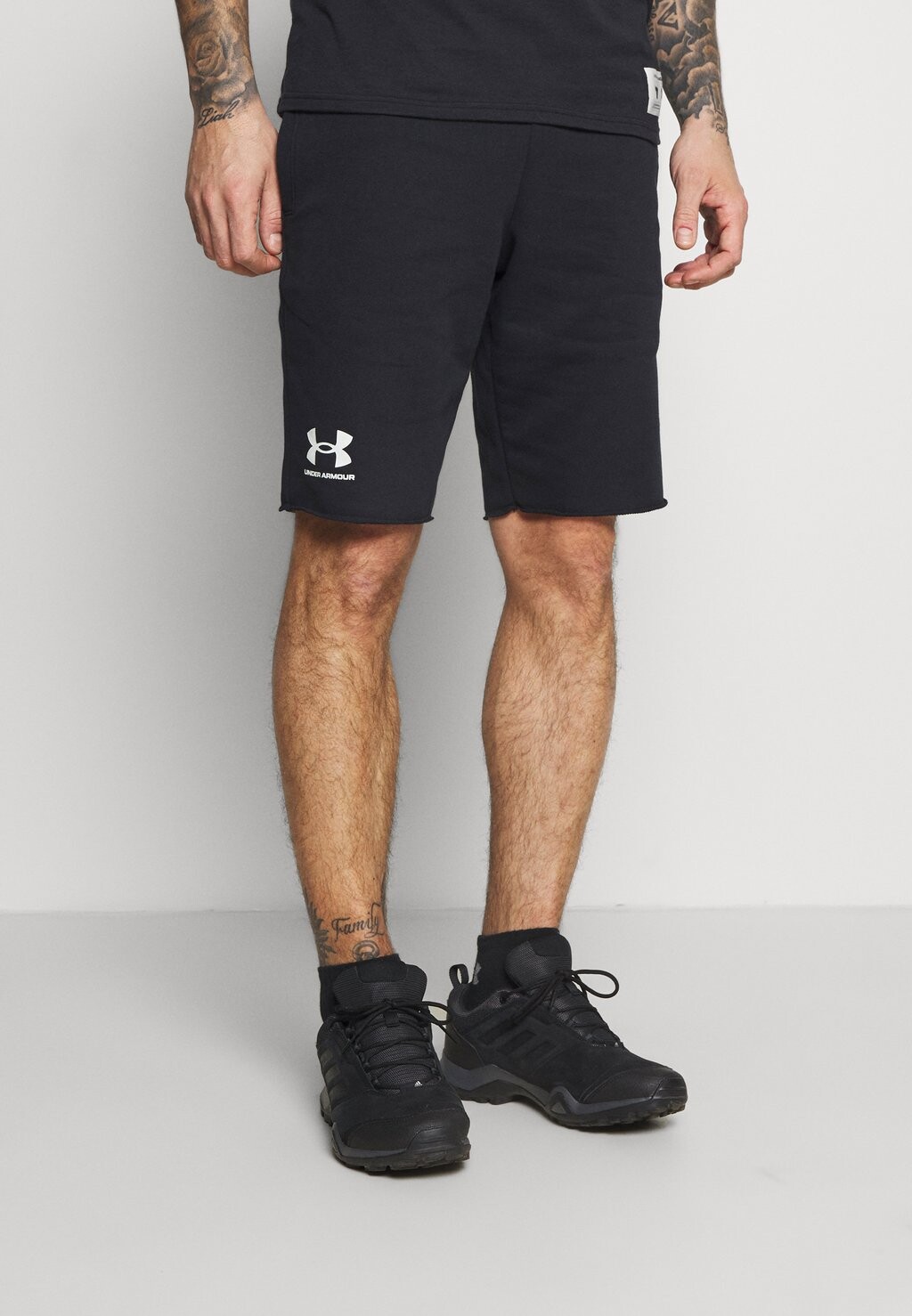 

Спортивные шорты Under Armour RIVAL, цвет Black