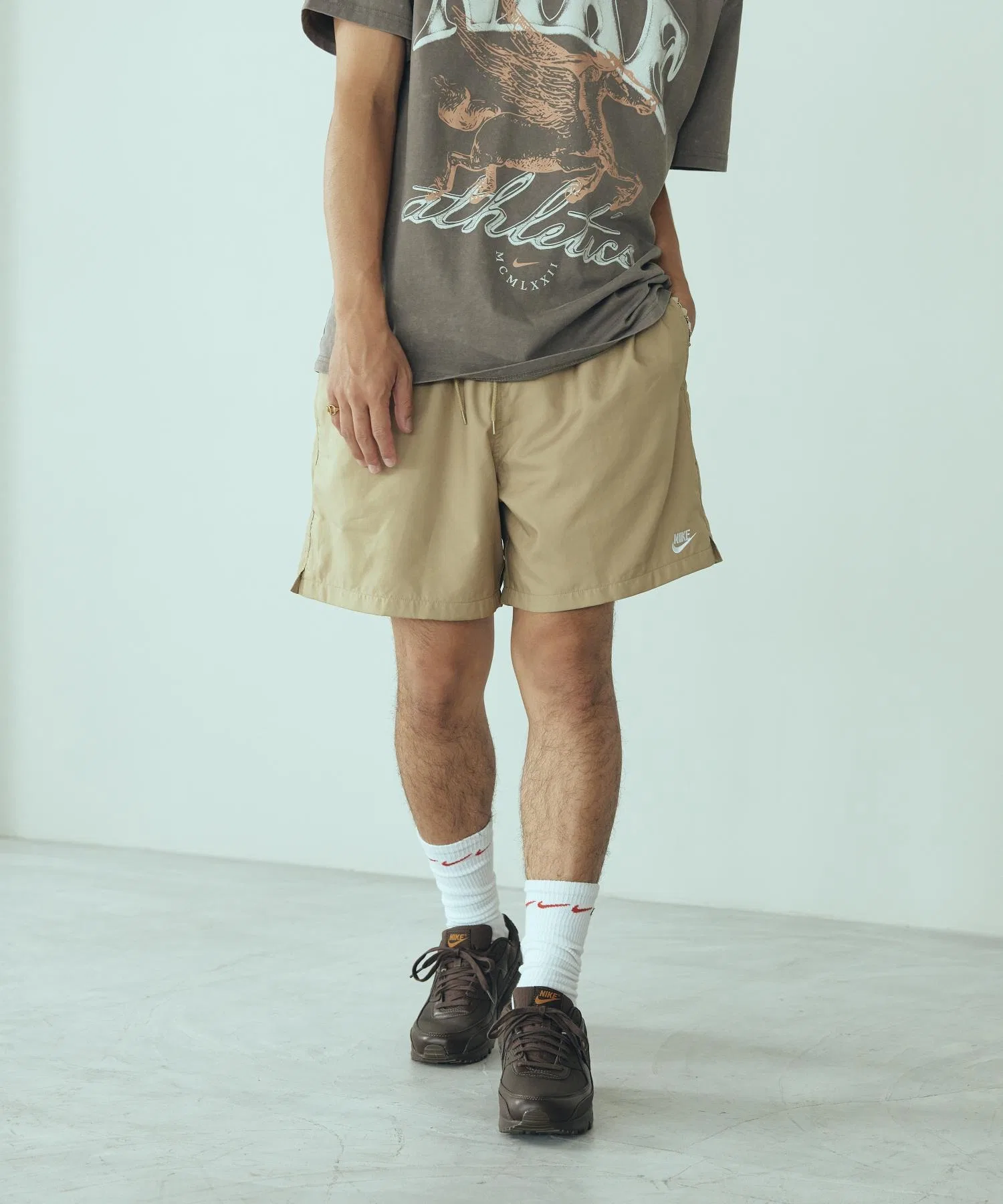 Мужские шорты Nike Club Woven Flow Shorts FN3308-297 — фото 2