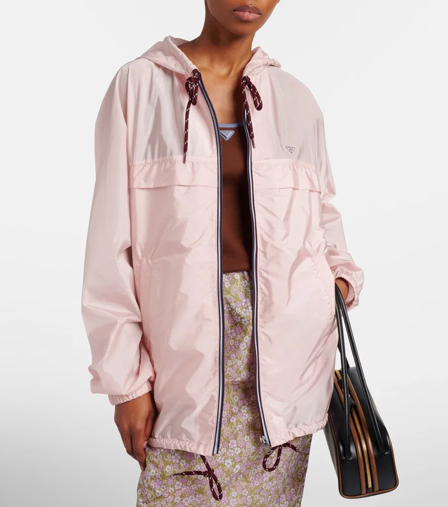 Куртка с капюшоном из нейлона Re-Nylon Prada, розовый — фото 2