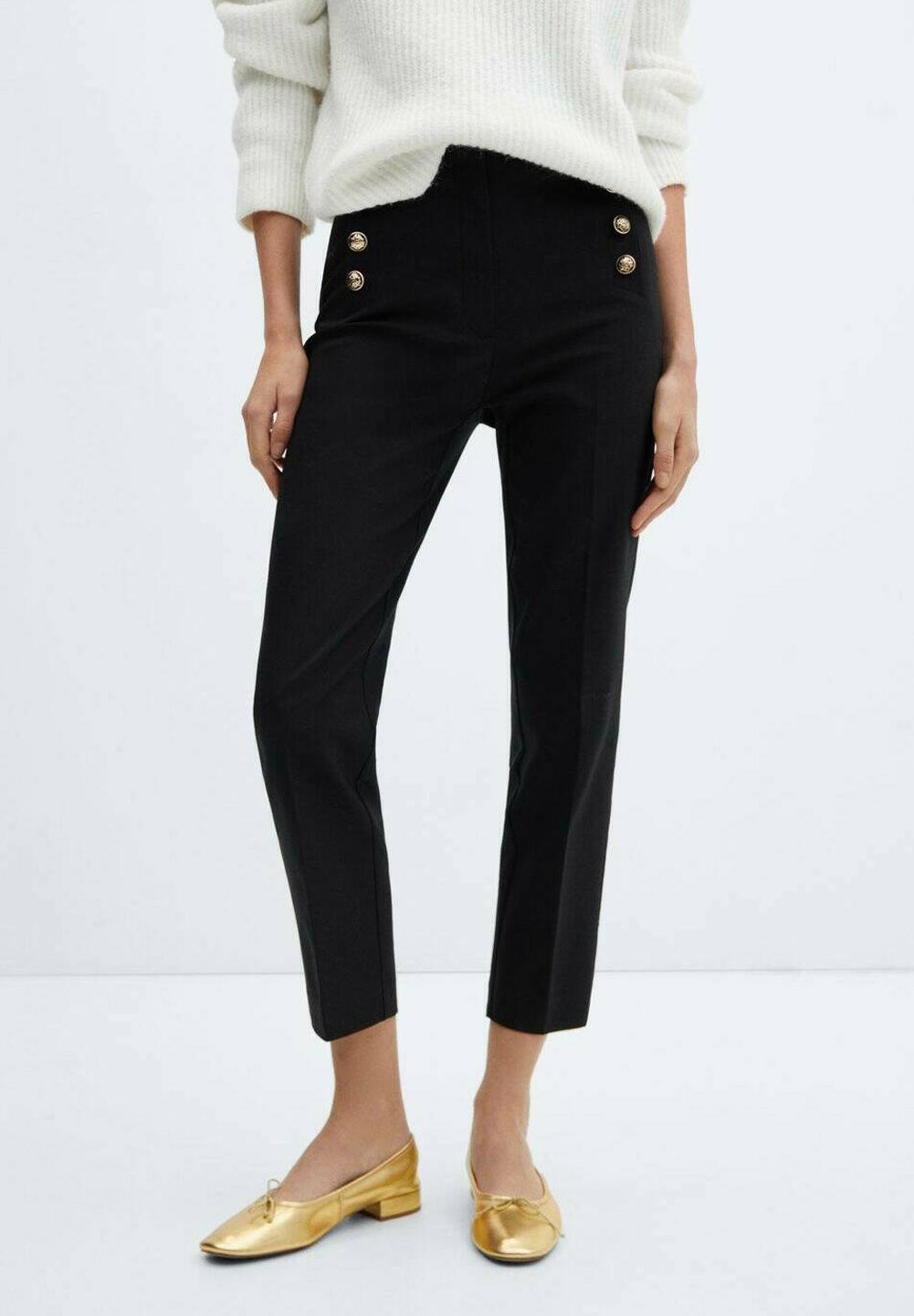 

Чиносы Mango, цвет black