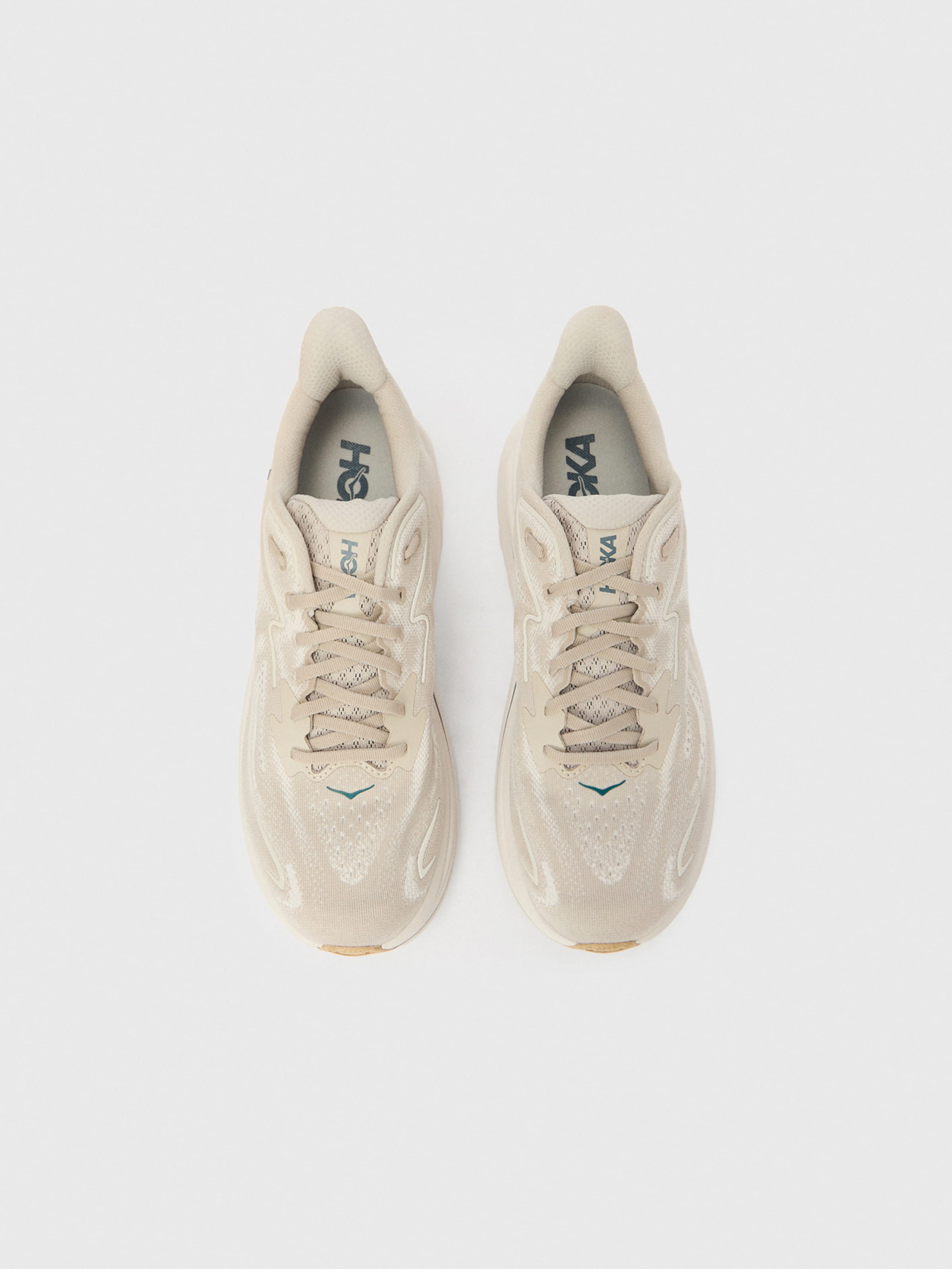 HOKA Беговые кроссовки 'CLIFTON 10' в цвете Wool White — фото 3