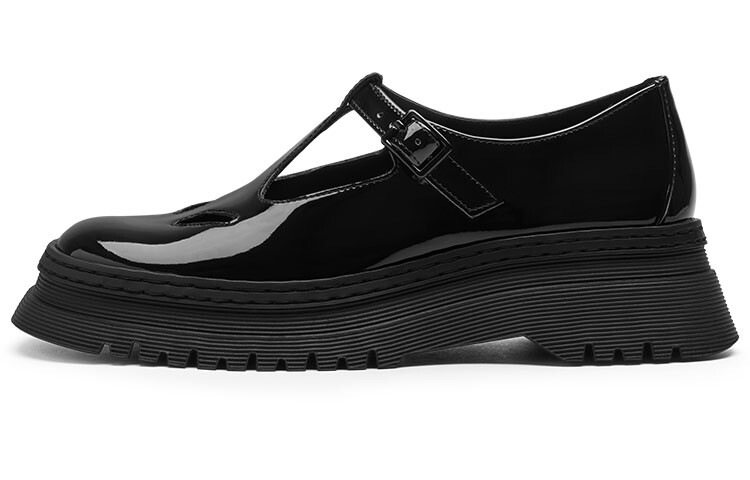 Туфли на платформе женские низкие Charles&Keith