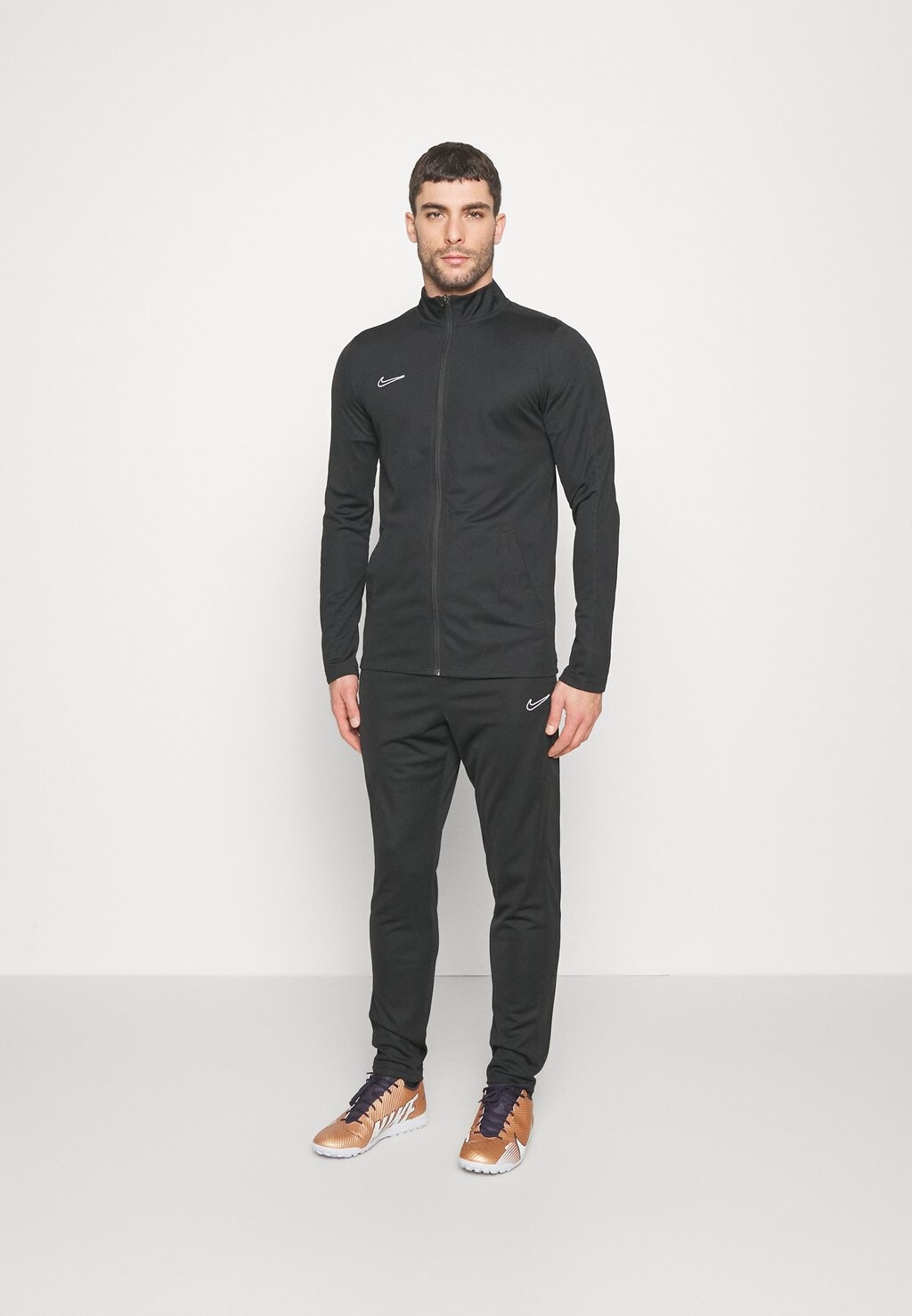 

Спортивный костюм ACADEMY TRACK SUIT BRANDED Nike, черный/белый