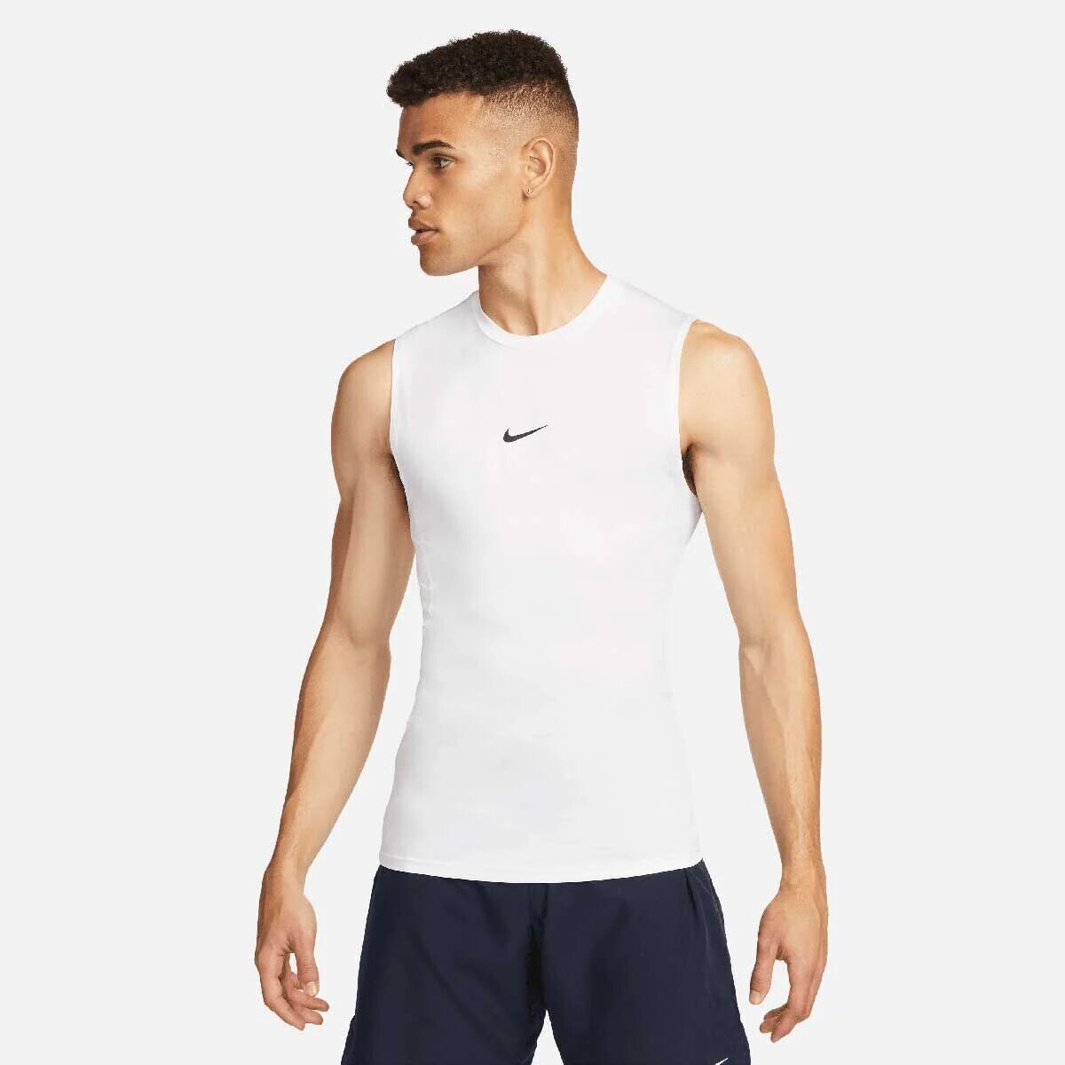 

Компрессионная майка M NP Dri-Fit Nike, цвет Weiß/Schwarz