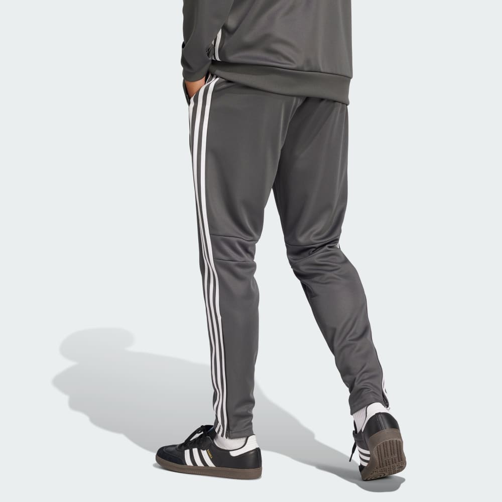 Спортивные брюки Adidas Tiro 25 Essentials Training Pants, цвет Grey Six/White — фото 2