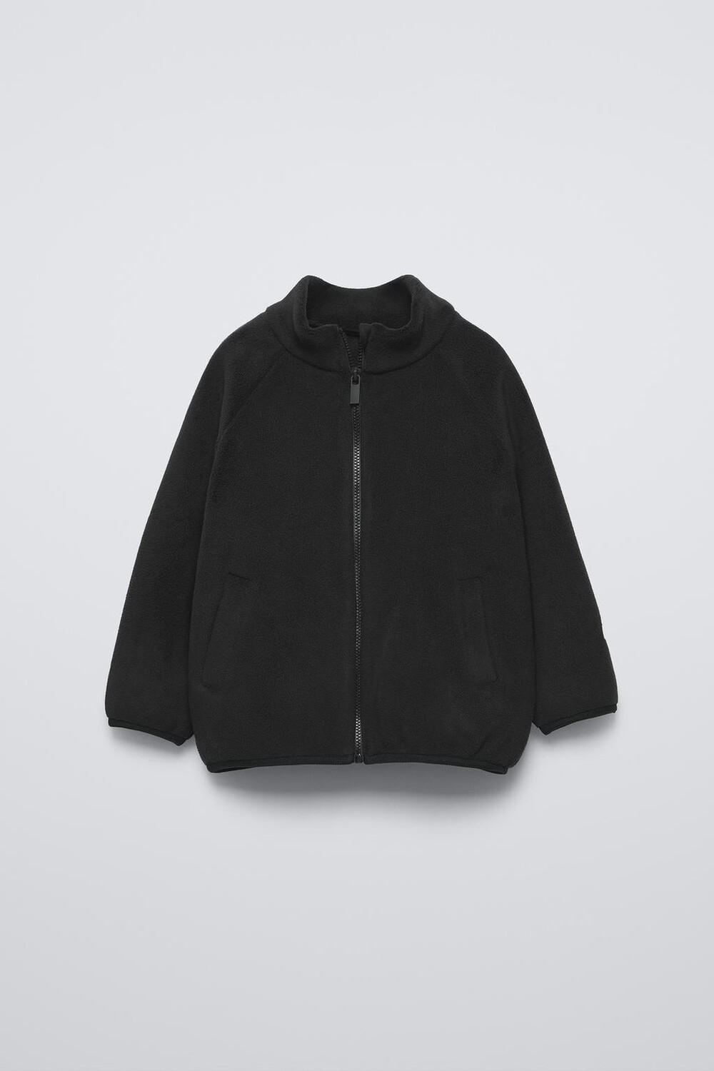 

Флисовая куртка с наклейками ZARA, черный