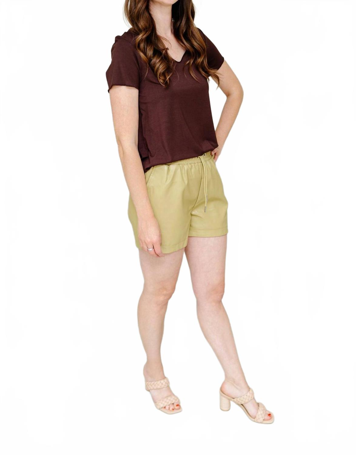 

Шорты Lindsay из искусственной кожи в цвете фисташка CRST, Pistachio