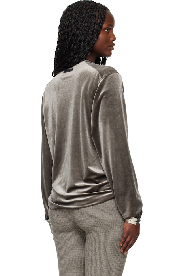 Fear Of God Essentials Классическая велюровая футболка с длинным рукавом для отдыха — фото 3